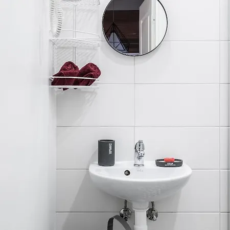 Апартаменты T9 Studio 250 M From Old Town