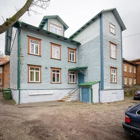 T9 Studio 250 M From Old Town Апартаменты *